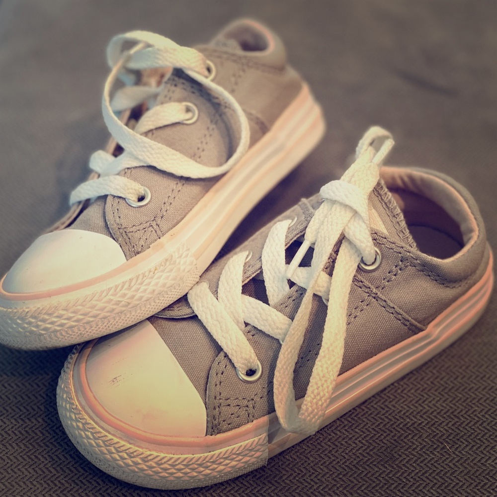 Kids toddler CONVERSE chucks pink and gray Sz7